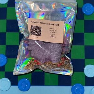 Goddess purple highland goat milk soap bar with mini Teddys